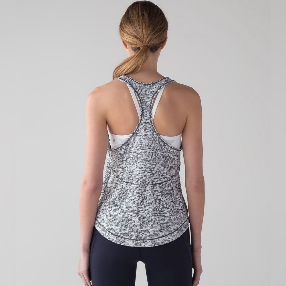 Lululemon Long Distance Tank Top. Size: 4. Color: Sheer Luon Pebble Jacquard. - Picture 2 of 8